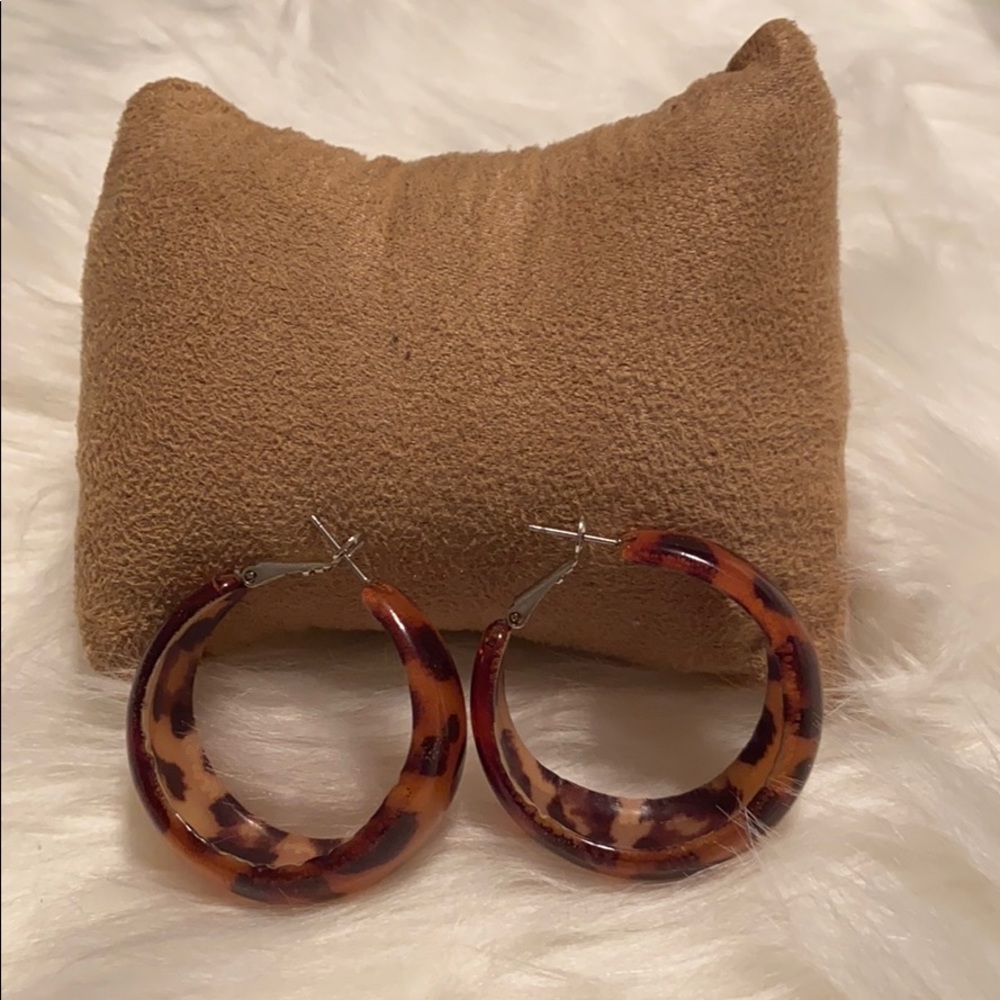 Animal Print hoop earrings💫
